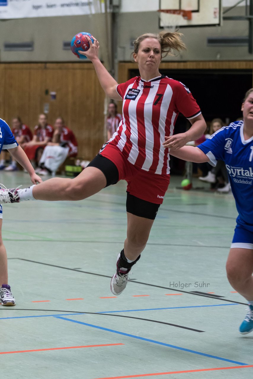 Bild 268 - Frauen Barmstedter TS - Buedelsdorfer TSV : Ergebnis: 26:12